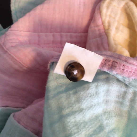 Simply Southern Color Block Gauze Button Down Pineapple Top – Medium - Picture 8 of 9